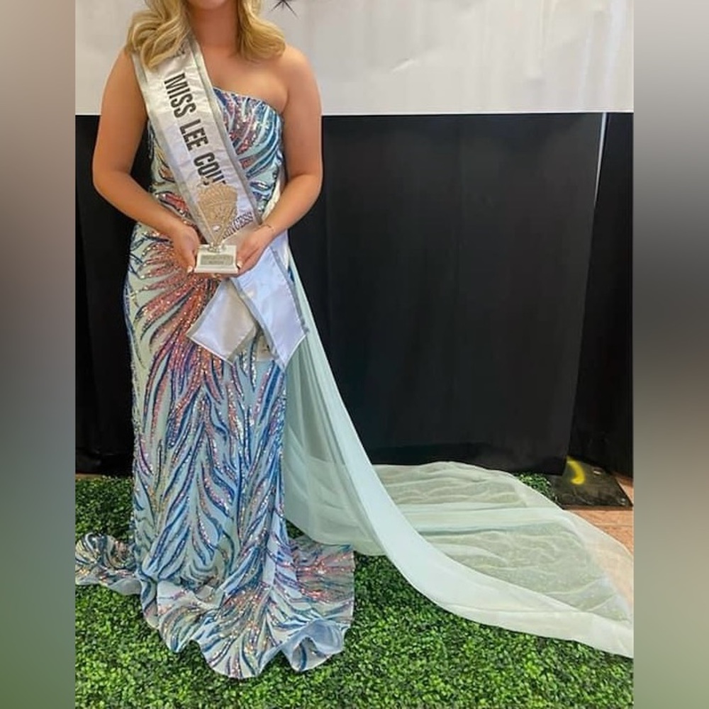 Pageant dress